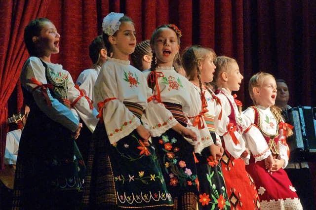 Концерт дечјих фолклорних група